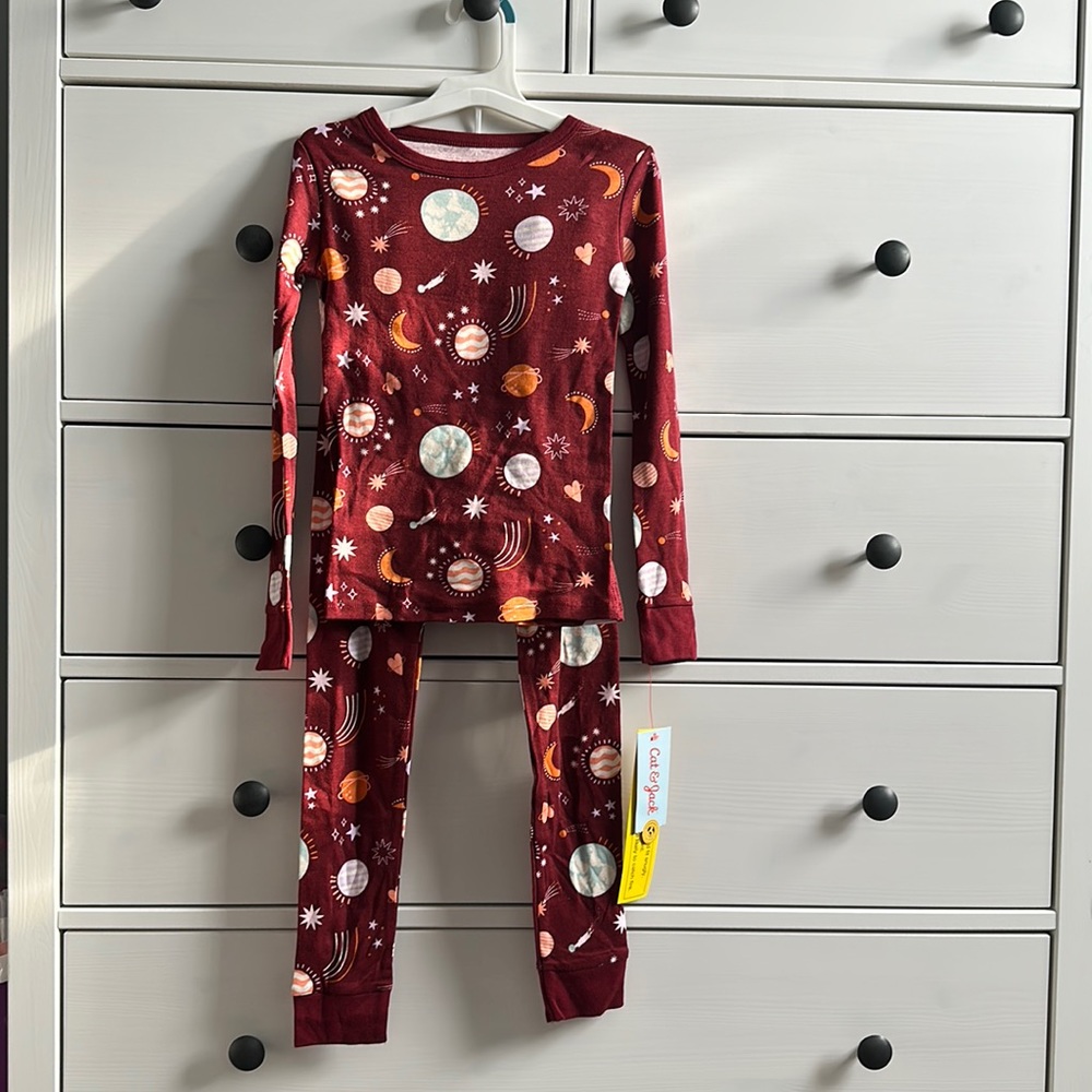 BNWT pajama set for kids by Cat & Jack